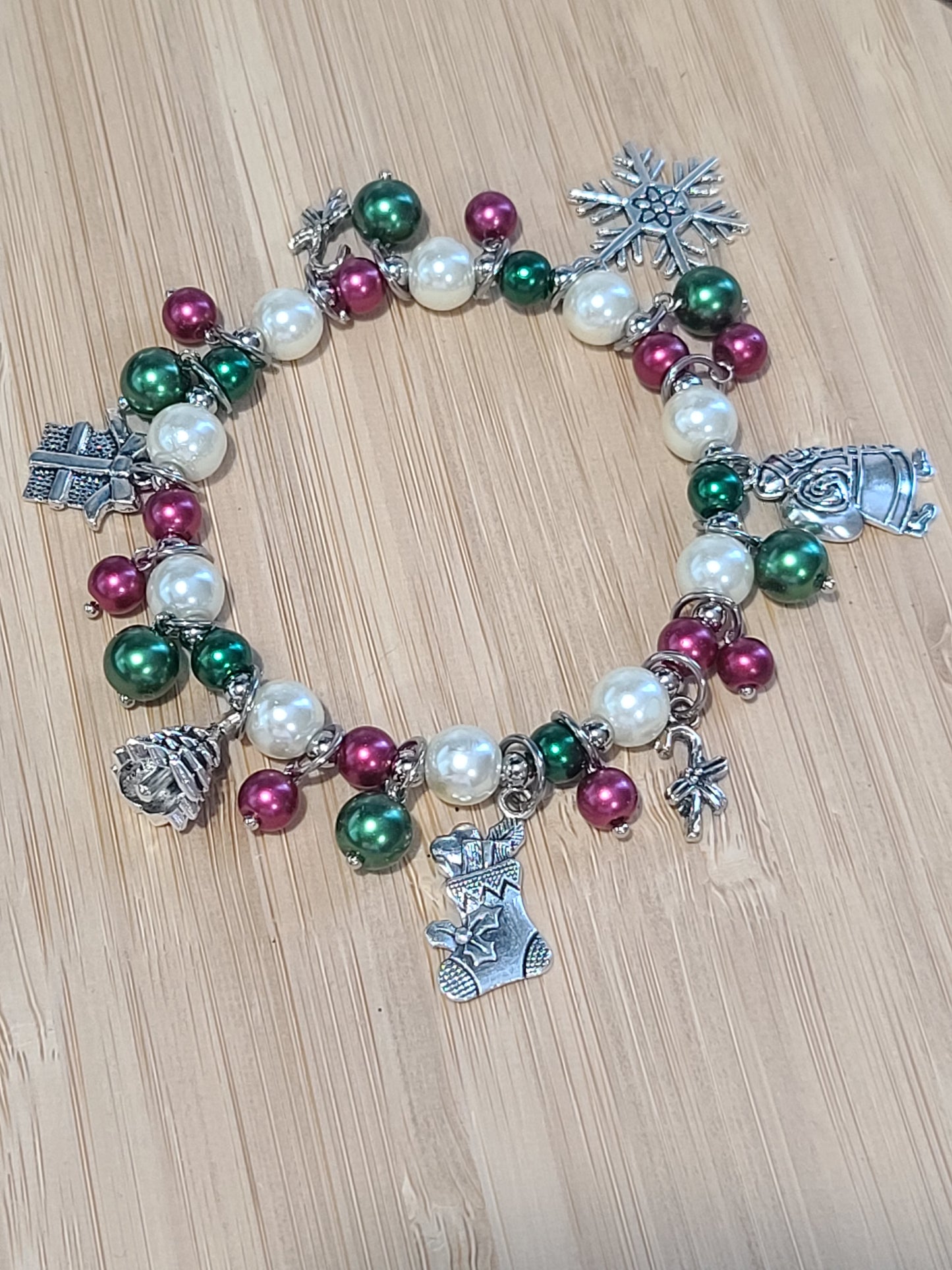 Christmas Themed Red, Green and White Glass Faux Pearl Stretch Charm Bracelet